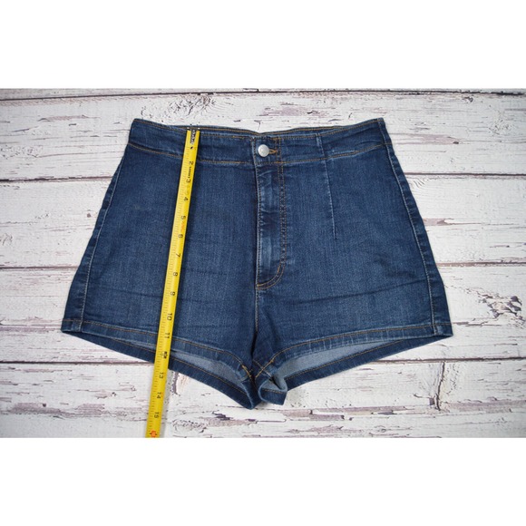 Wild Fable Highest Rise Denim Shorts Women's Juniors Size 10/30R Pre-Owned - Picture 3 of 11